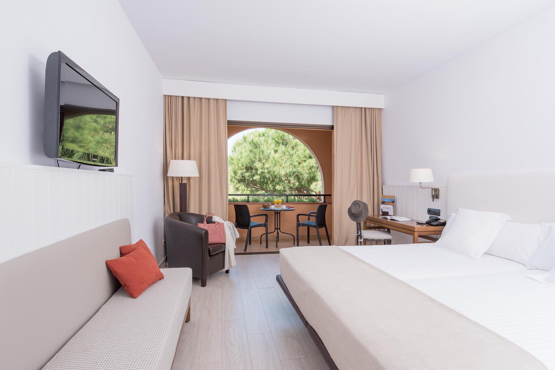 La Costa Hotel Golf & Beach Resort Pals Luaran gambar