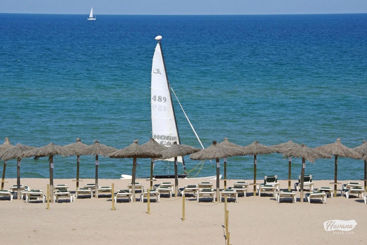 La Costa Hotel Golf & Beach Resort Pals Luaran gambar